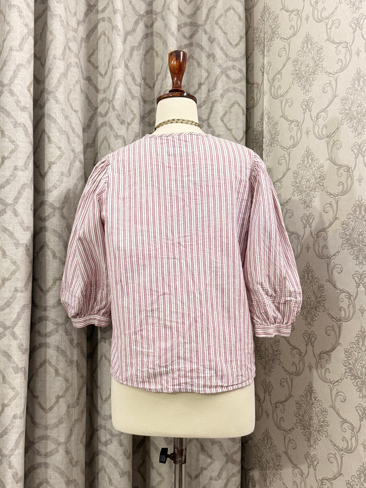 Summer Short-Sleeve Top with Striped Texture and Stand Collar
