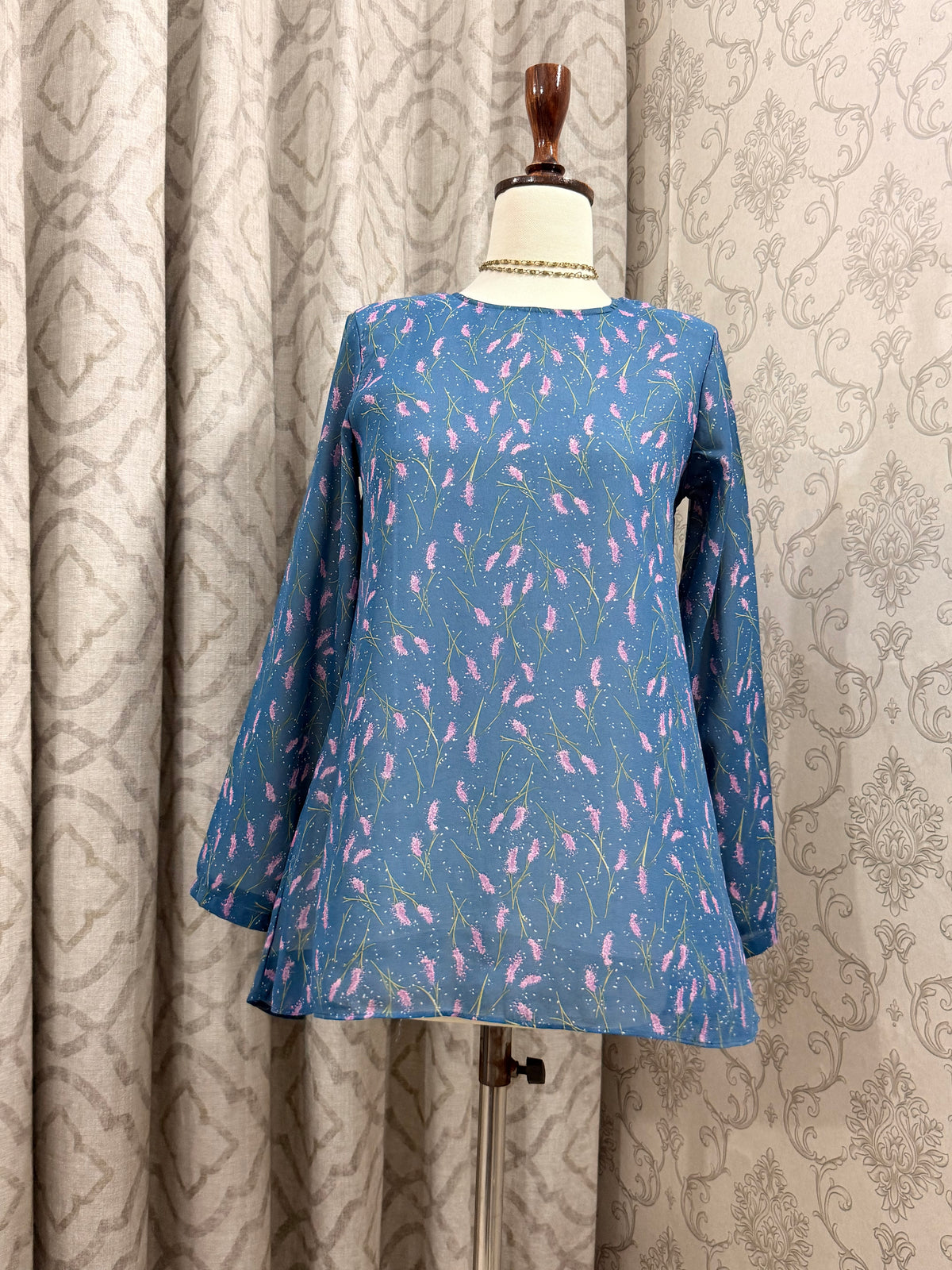 Lightweight Printed Blouse Top with Long Sleeves