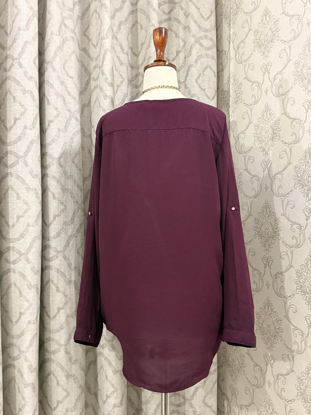 Wine-Colored Casual Top with Asymmetrical Tie Hem and Long Sleeves