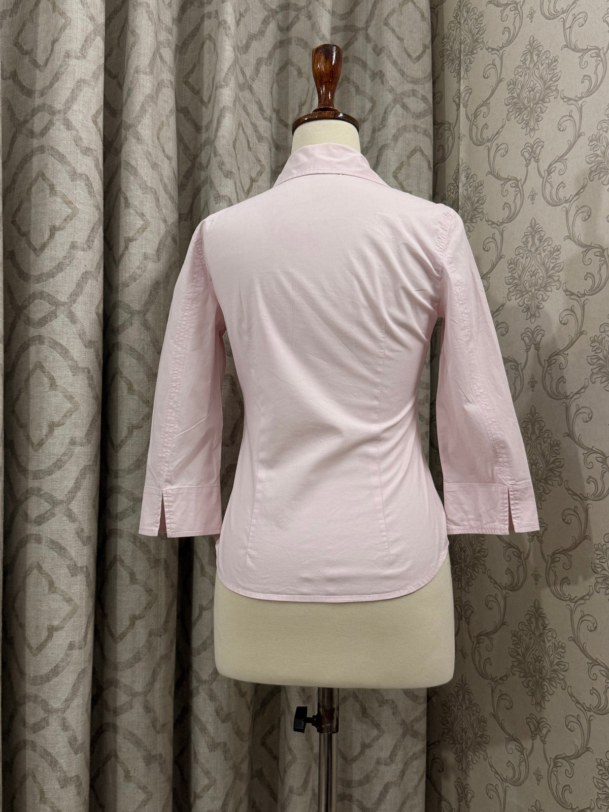 Fitted Pink Office Shirt with Front Buttons