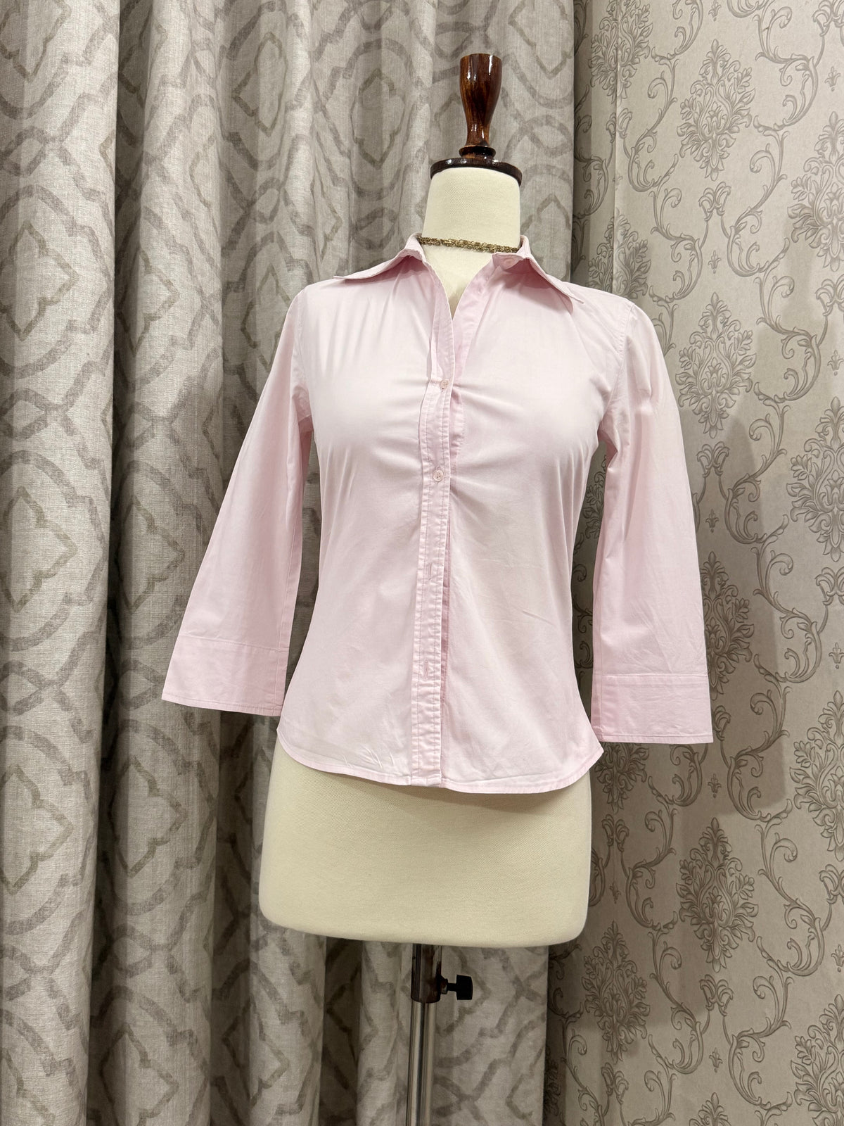Fitted Pink Office Shirt with Front Buttons