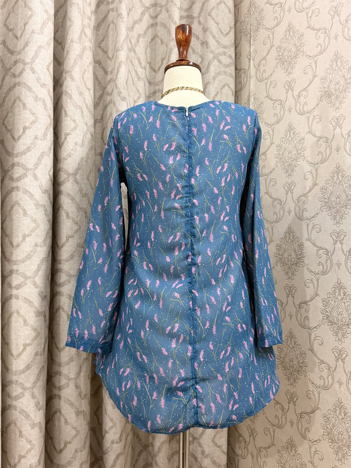 Lightweight Printed Blouse Top with Long Sleeves