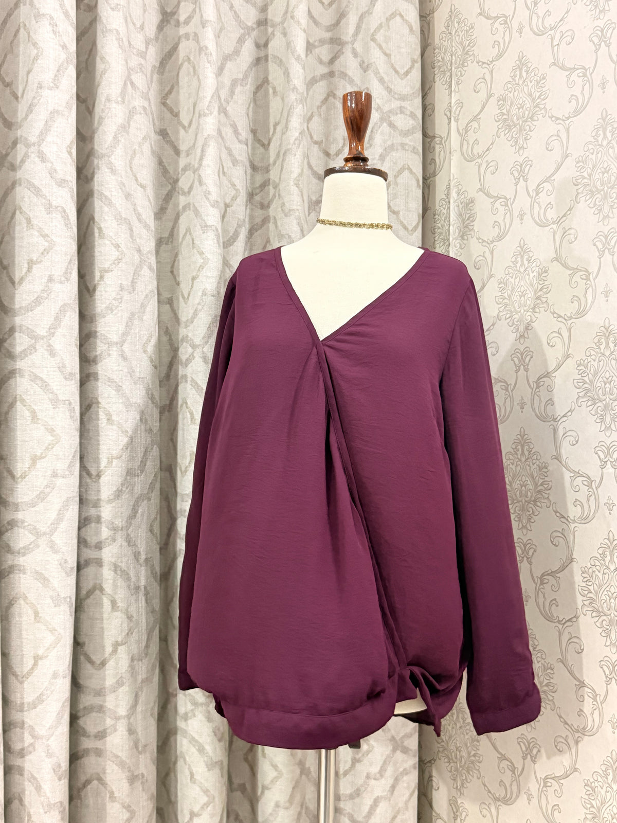 Wine-Colored Casual Top with Asymmetrical Tie Hem and Long Sleeves