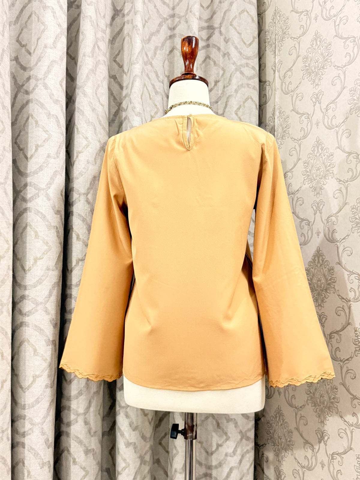 Solid Brown Top with Scalloped Edge Trim