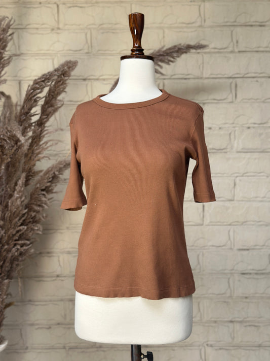 Chestnut Brown Ribbed Half-Sleeve Crewneck Top