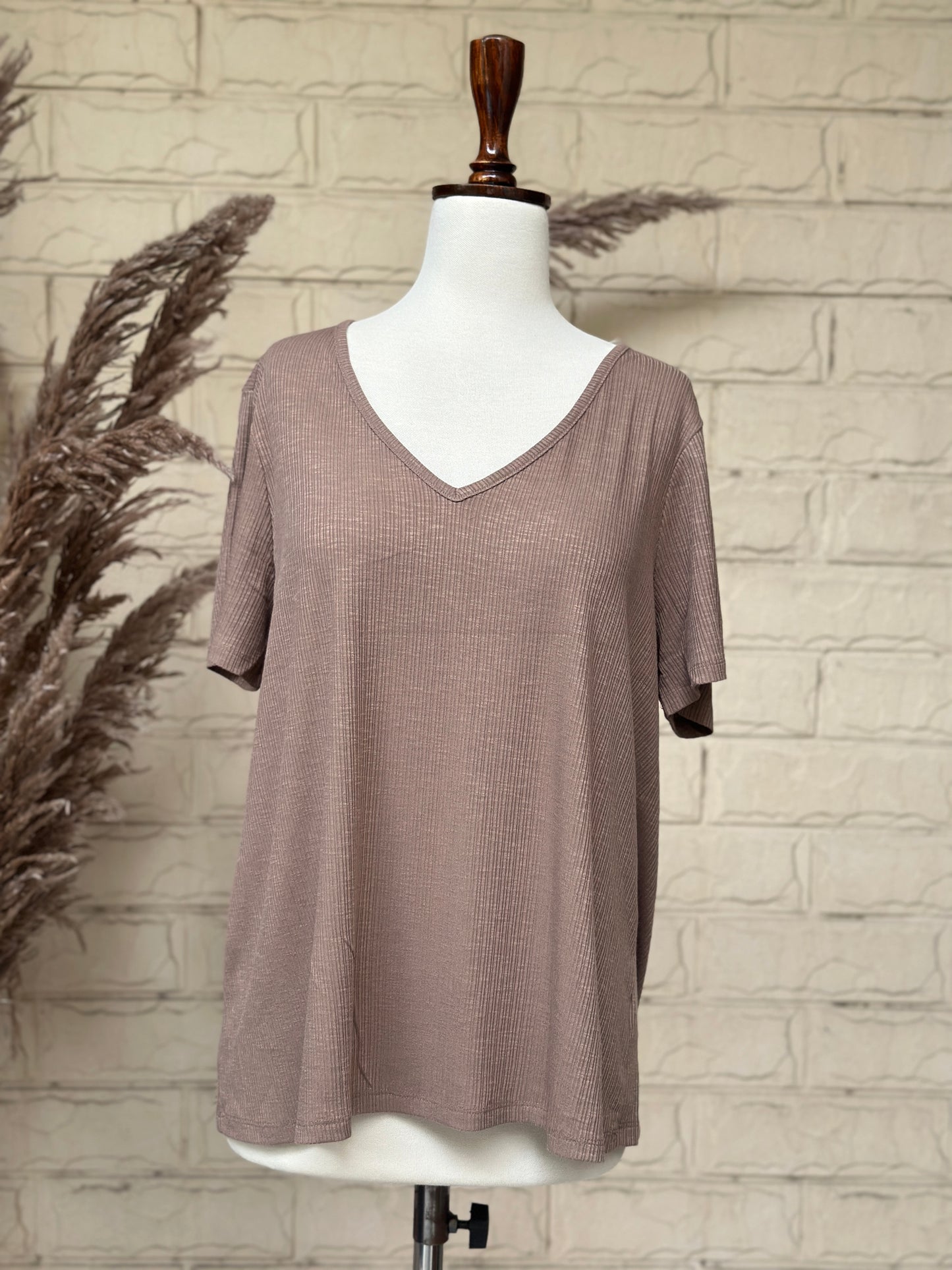 Dusty Mauve Ribbed Short-Sleeve V-Neck Top