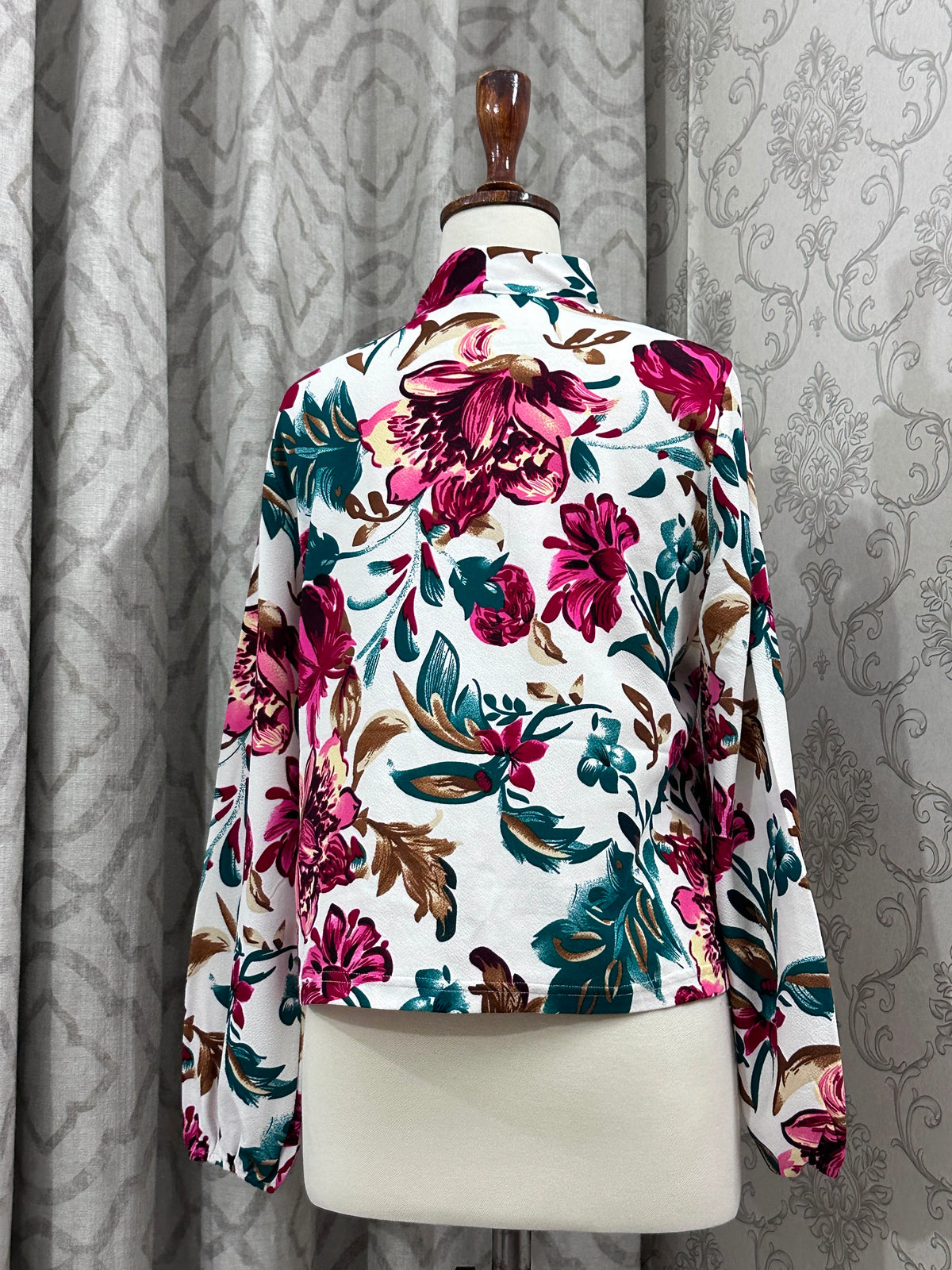 Magenta Floral Print Tie-Neck Blouse – Long Sleeve Bow Neck Satin Top