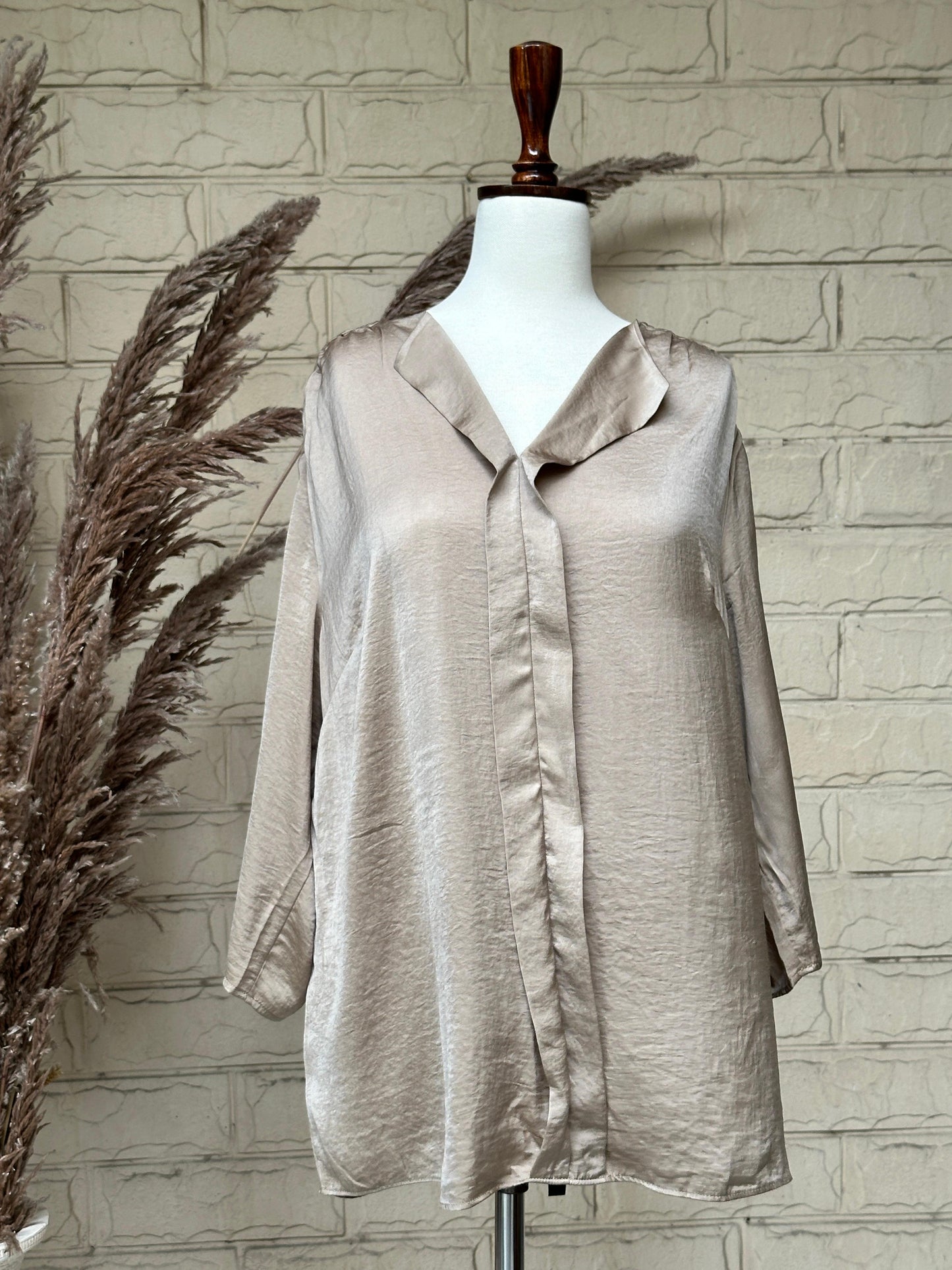 Champagne Beige Satin Open-Collar Long-Sleeve Blouse