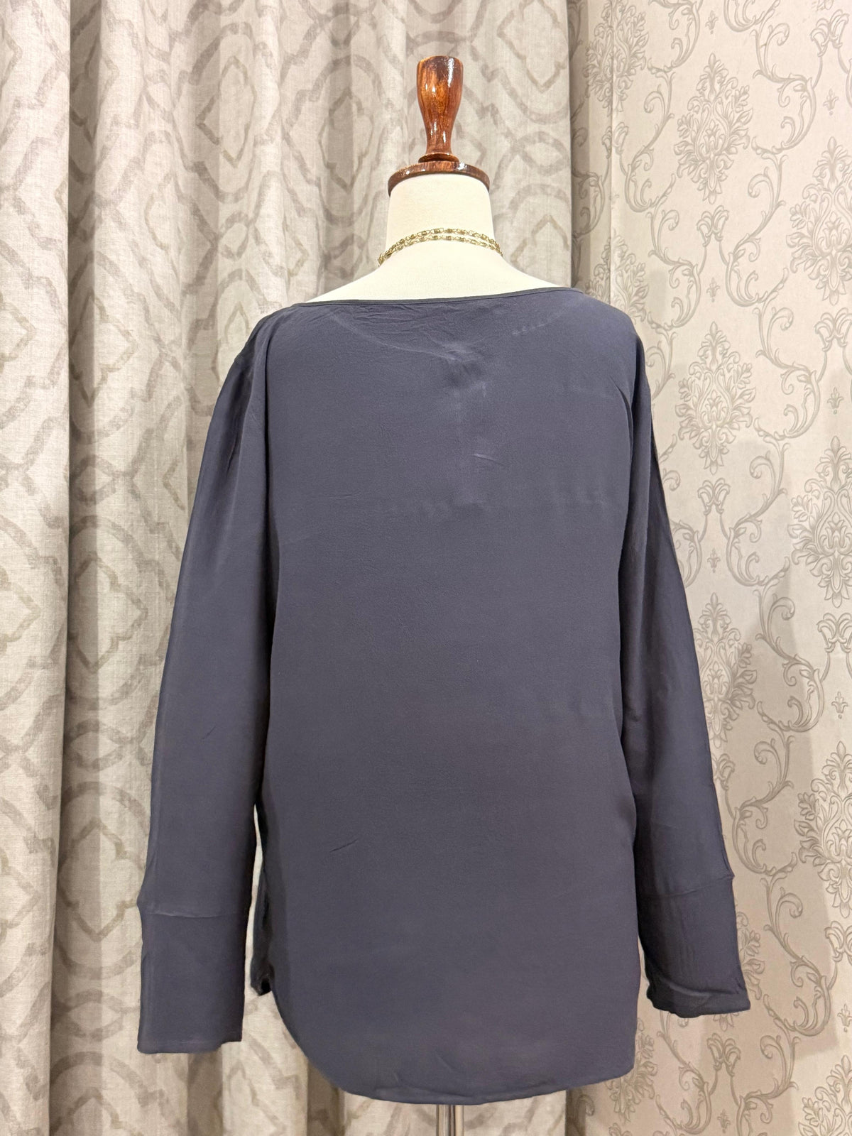 Charcoal Grey Keyhole Front Blouse – Loose Fit Long Sleeve Tunic Top