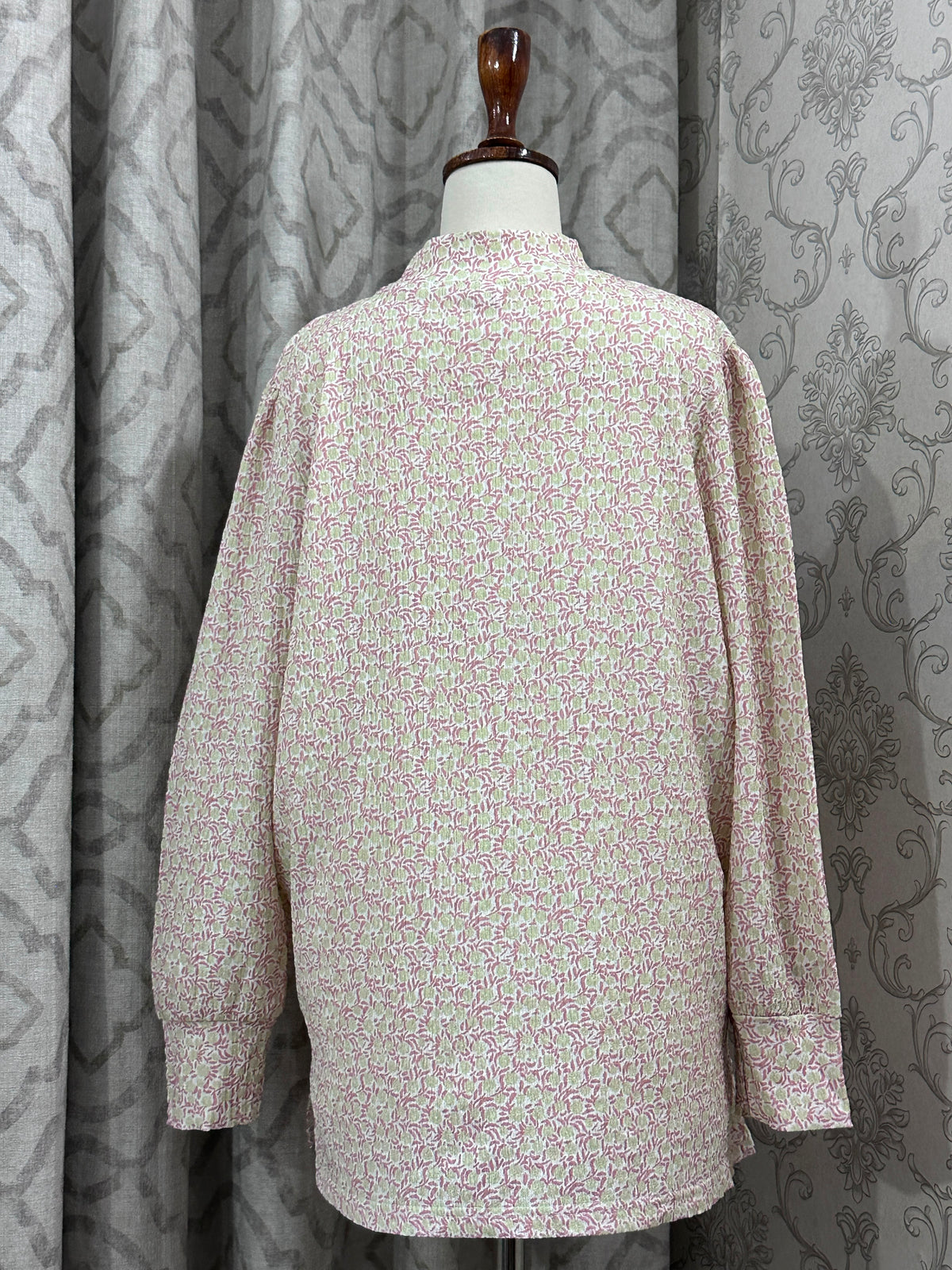 Vintage Floral Mock Neck Blouse – Loose Fit Long Sleeve Tunic