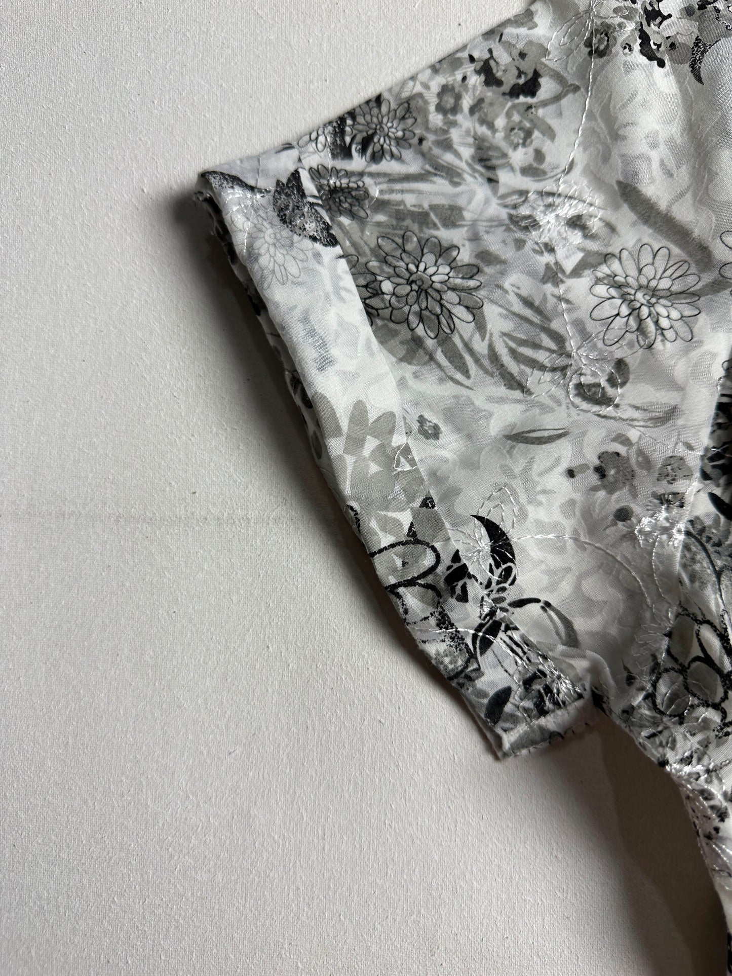 Line Art Botanical Short-Sleeve Button-Down
