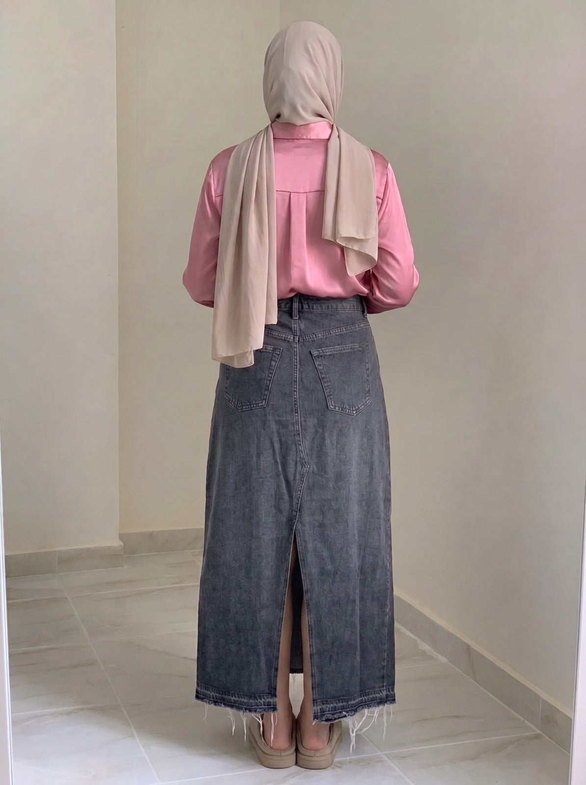 High-Waisted Dark Grey Denim Long Skirt with Raw Hem