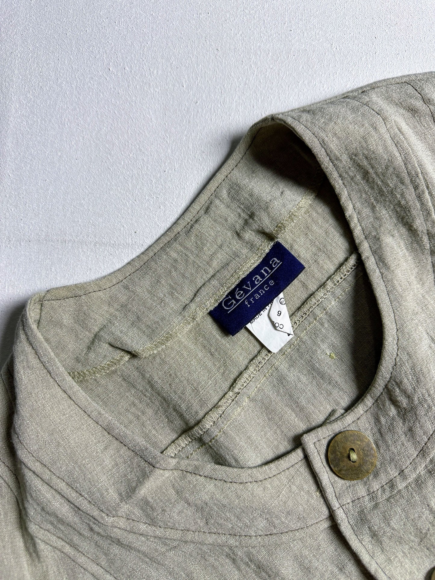 Oatmeal Linen-Blend Round-Neck Button-Front Jacket Top