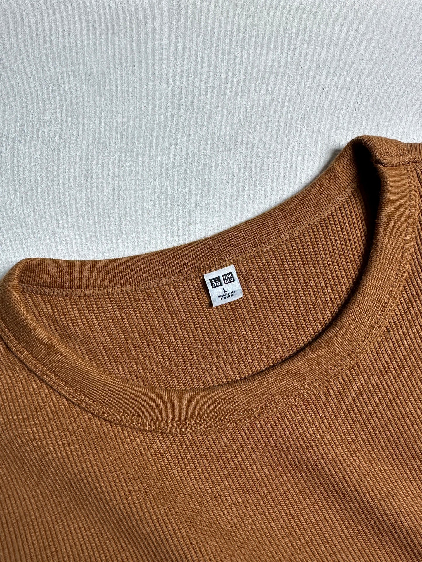 Chestnut Brown Ribbed Half-Sleeve Crewneck Top