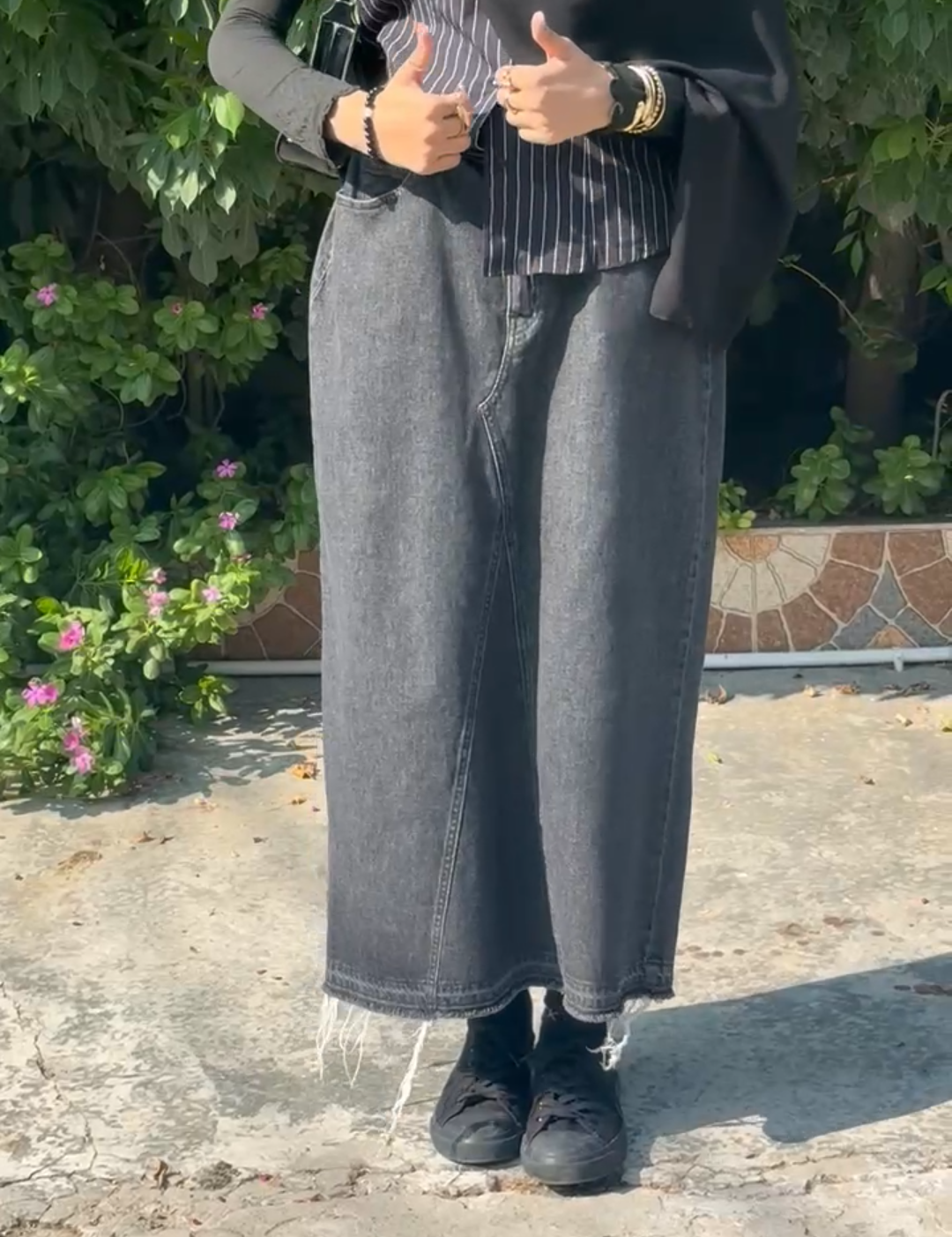 High-Waisted Dark Grey Denim Long Skirt with Raw Hem