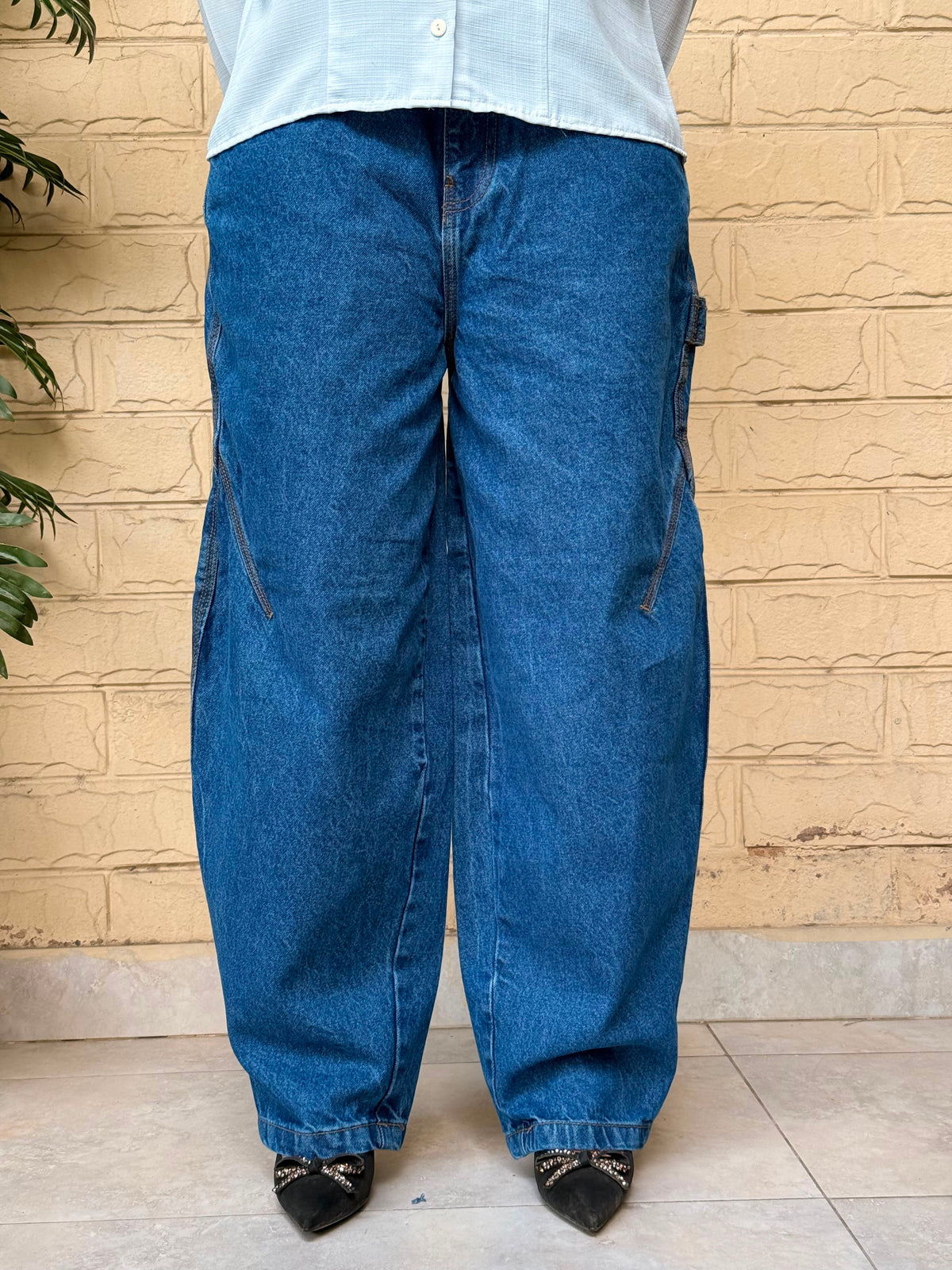 Vintage Style High-Waisted Balloon Fit Jeans