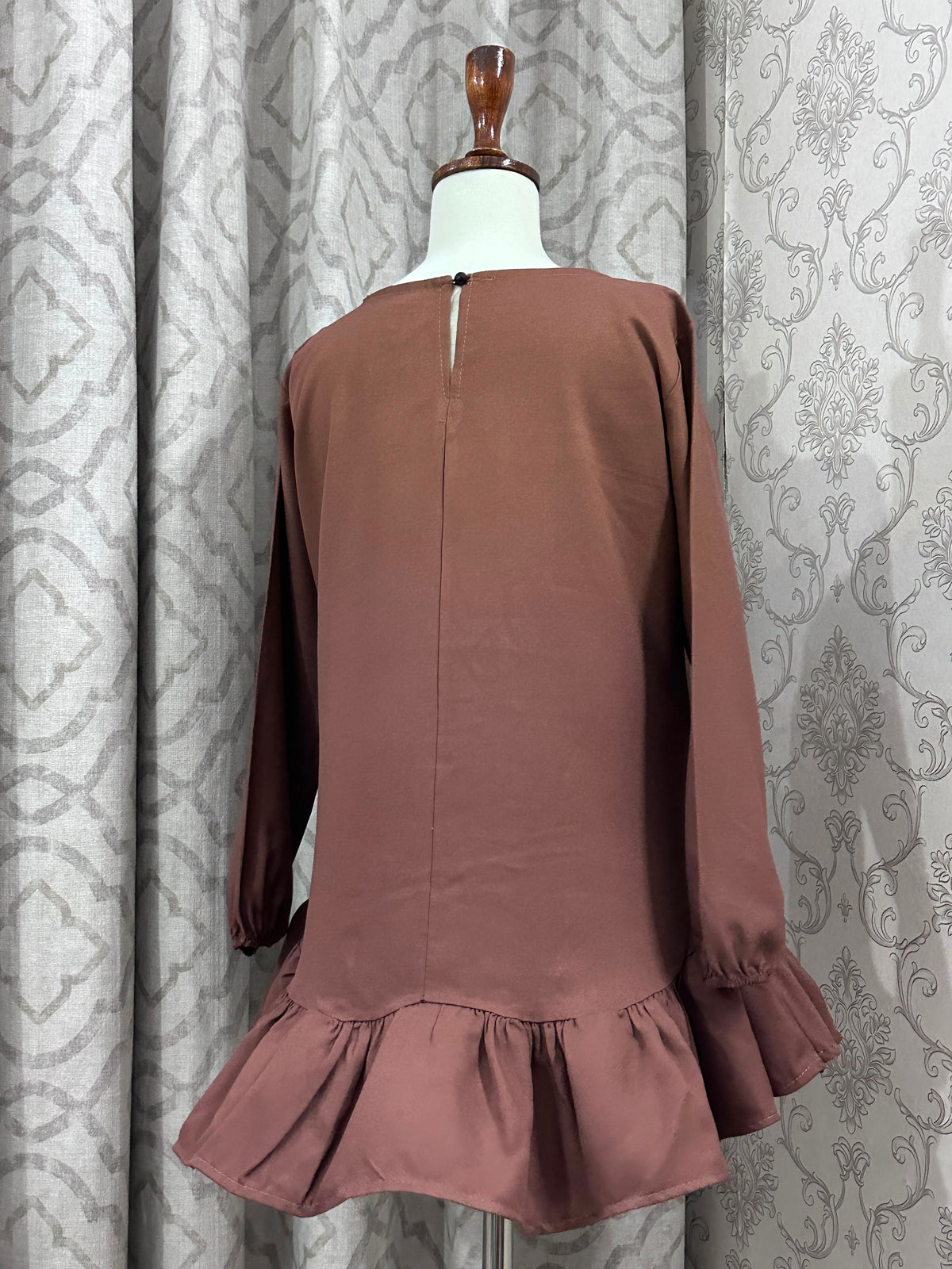 Chic Dusty Pink Long Sleeve Tunic Top with Flounce Ruffle Hem